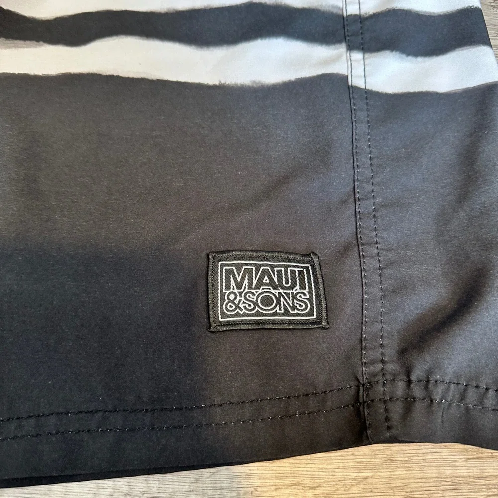 Maui and Sons measurements waist
